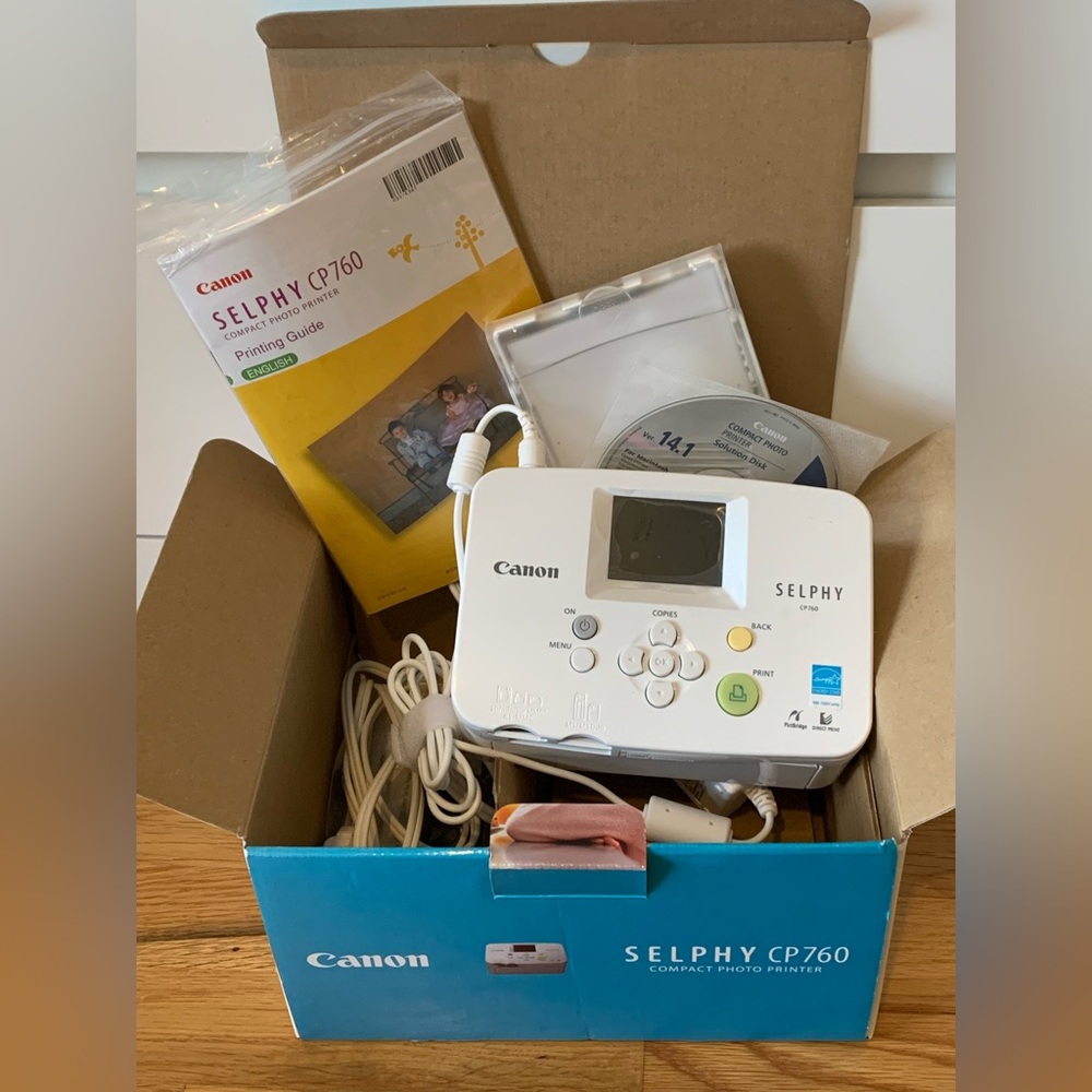 Canon Selphy CP760 photo printer - New in box, never used